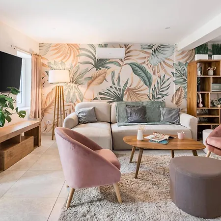 Beige Hospitalite - Rose - Apartment *